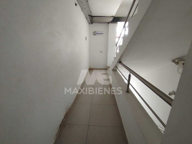 Oficina en arriendo en Fundadores, Apartado, 45 m² · foto 4 de 10
