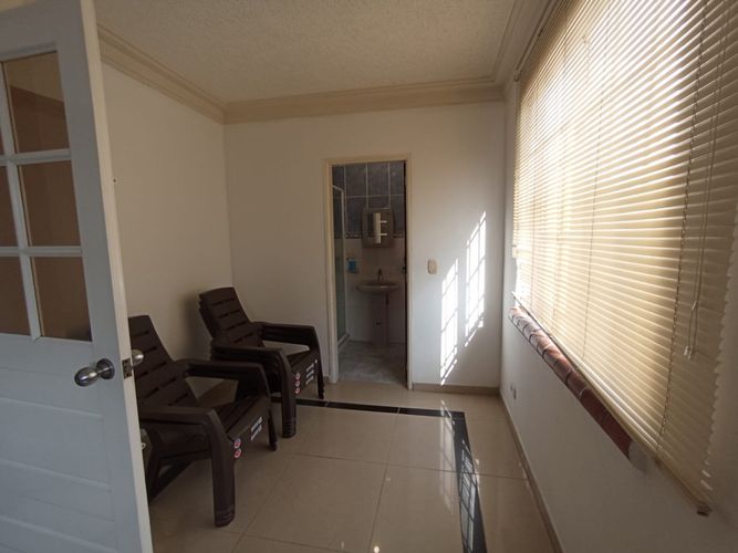 Apartamento de 4 alcobas en venta en Las Flores, Palmira, 192 m² · foto 4 de 24