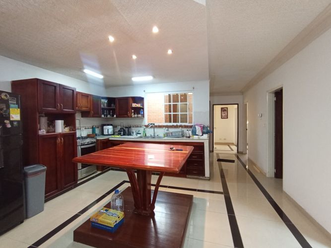 Apartamento de 4 alcobas en venta en Las Flores, Palmira, 192 m² · foto 8 de 24