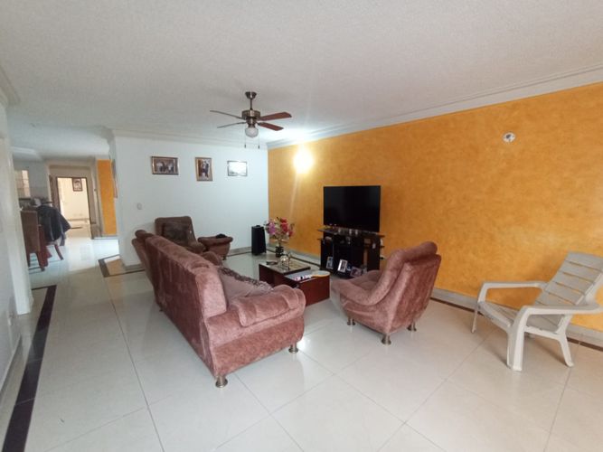 Apartamento de 4 alcobas en venta en Las Flores, Palmira, 192 m² · foto 13 de 24