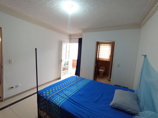 Apartamento de 4 alcobas en venta en Las Flores, Palmira, 192 m² · foto 15 de 24