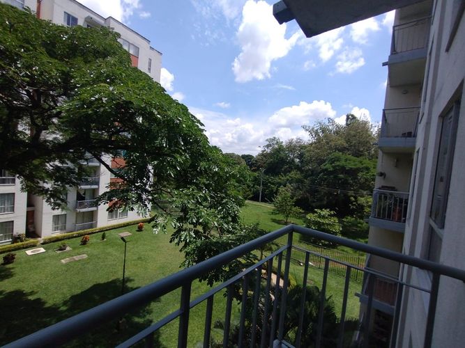 Apartamento de 2 alcobas en venta en Cr. Los Naranjos, Jamundí, 63 m² · foto 5 de 14