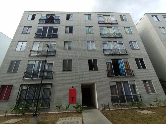Apartamento de 2 alcobas en venta en Alfonso Lopez, Palmira, 46 m² · foto 8 de 24