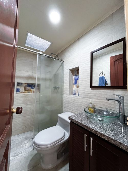 Casa en venta en El Refugio, Cali · foto 3 de 24