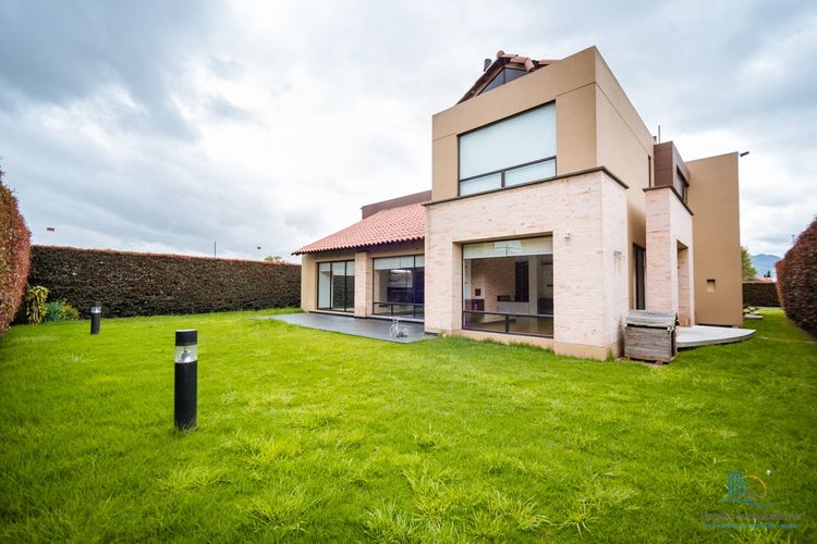Casa de 4 alcobas en venta en Fonquetá, Chía, 410 m² · foto 9 de 24