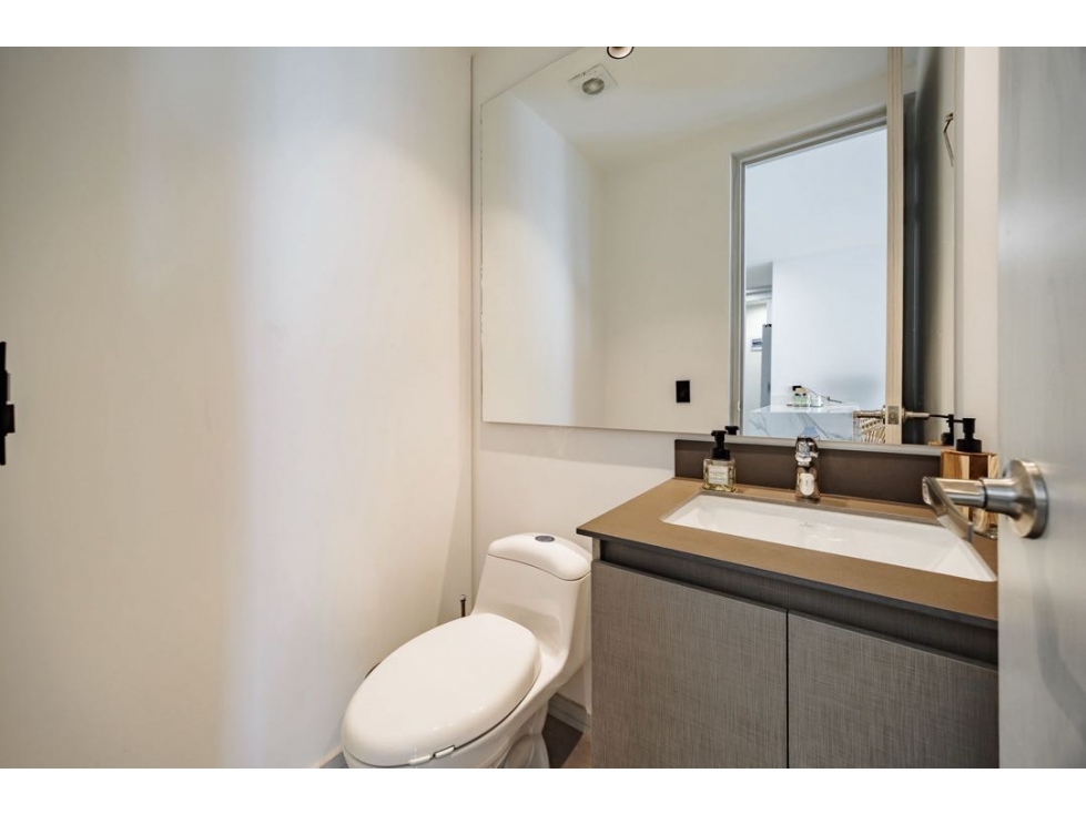 Apartamento en venta en El Poblado, Medellín 5