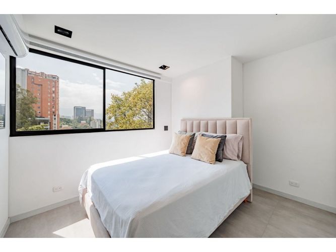 Apartamento de 3 alcobas en venta en El Poblado, Medellín, 86 m² · foto 14 de 20