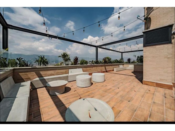 Apartamento de 3 alcobas en venta en El Poblado, Medellín, 86 m² · foto 18 de 20