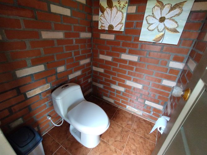 Casa de 4 alcobas en venta en Villacarmelo, Cali, 450 m² · foto 7 de 23