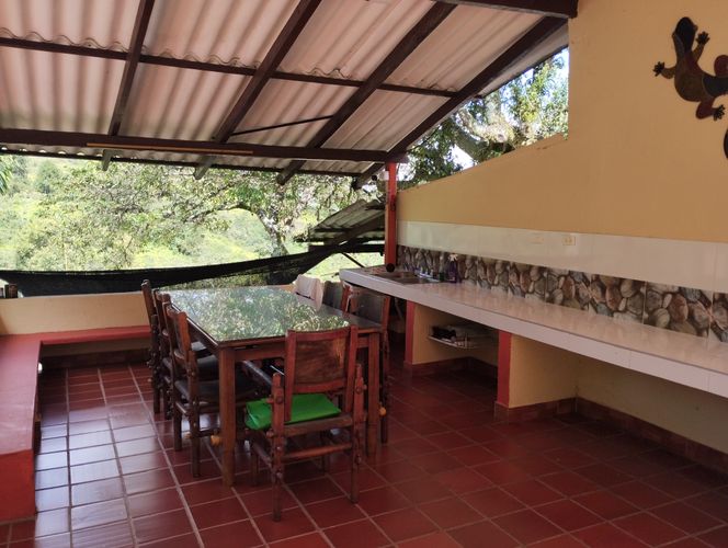 Casa de 4 alcobas en venta en Villacarmelo, Cali, 450 m² · foto 10 de 23