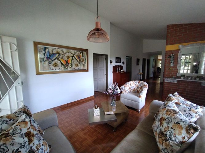 Casa de 4 alcobas en venta en Villacarmelo, Cali, 450 m² · foto 14 de 23