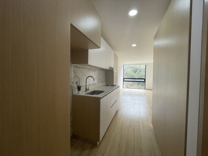 Apartamento de 1 alcoba en venta en Bosque De Pinos, Bogotá, 30 m² · foto 3 de 24