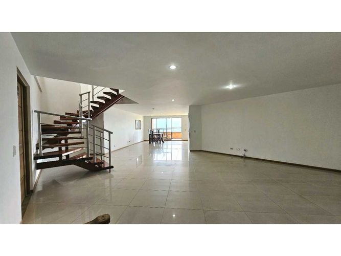 Apartamento de 3 alcobas en venta en Aves Maria, Sabaneta, 236 m² · foto 9 de 24