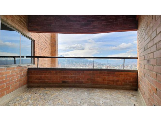 Apartamento de 3 alcobas en venta en Aves Maria, Sabaneta, 236 m² · foto 18 de 24