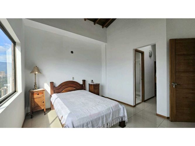 Apartamento de 3 alcobas en venta en Aves Maria, Sabaneta, 236 m² · foto 23 de 24