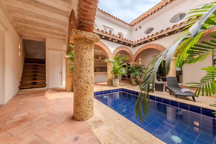Casa de 5 alcobas en venta en El Centro, Cartagena, 378 m² · foto 5 de 24