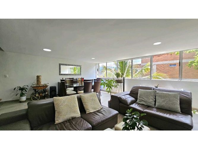Apartamento de 3 alcobas en venta en Belén Miravalle, Medellín, 117 m² · foto 12 de 24