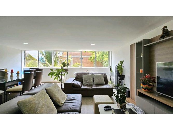 Apartamento de 3 alcobas en venta en Belén Miravalle, Medellín, 117 m² · foto 13 de 24