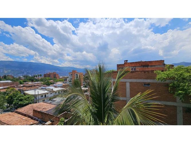 Apartamento de 3 alcobas en venta en Belén Miravalle, Medellín, 117 m² · foto 15 de 24