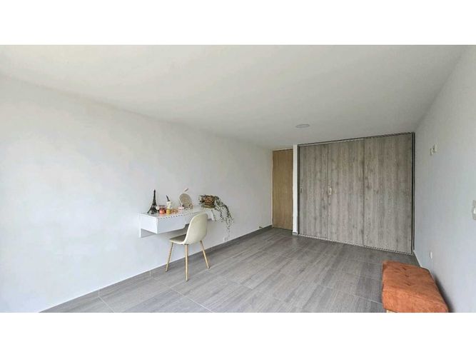 Apartamento de 3 alcobas en venta en Belén Miravalle, Medellín, 117 m² · foto 23 de 24