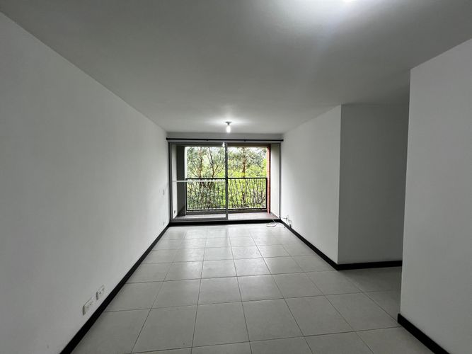 Apartamento de 3 alcobas en arriendo en Las Mercedes, Medellín, 78 m² · foto 5 de 20