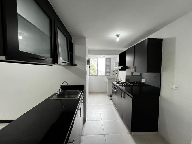 Apartamento de 3 alcobas en arriendo en Las Mercedes, Medellín, 78 m² · foto 15 de 20