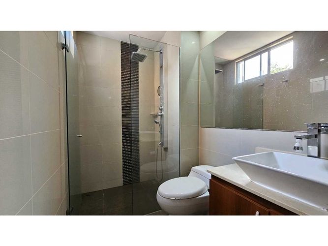 Apartamento de 3 alcobas en venta en Laureles, Medellín, 153 m² · foto 13 de 24