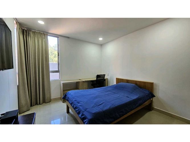 Apartamento de 3 alcobas en venta en Laureles, Medellín, 153 m² · foto 15 de 24