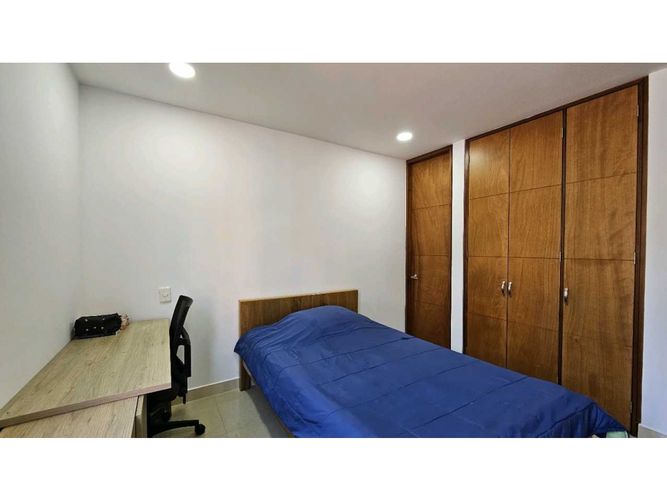 Apartamento de 3 alcobas en venta en Laureles, Medellín, 153 m² · foto 16 de 24
