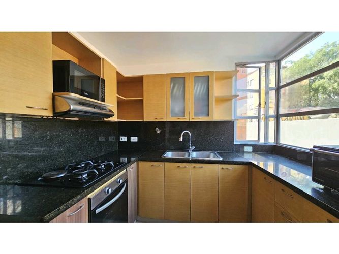 Apartamento de 3 alcobas en venta en Laureles, Medellín, 153 m² · foto 23 de 24