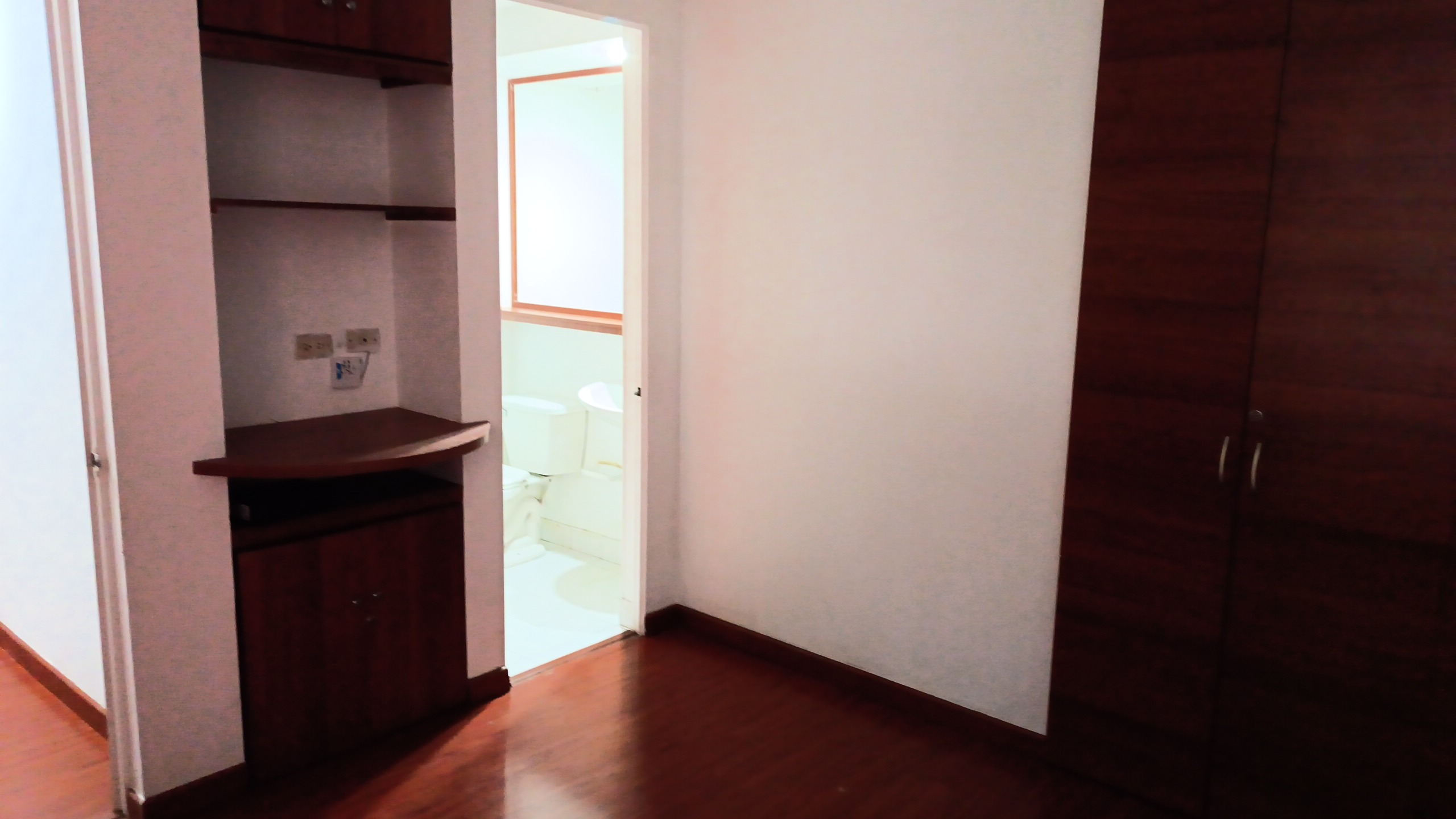 Apartamento en venta en Mazuren, Bogotá · foto 3 de 16