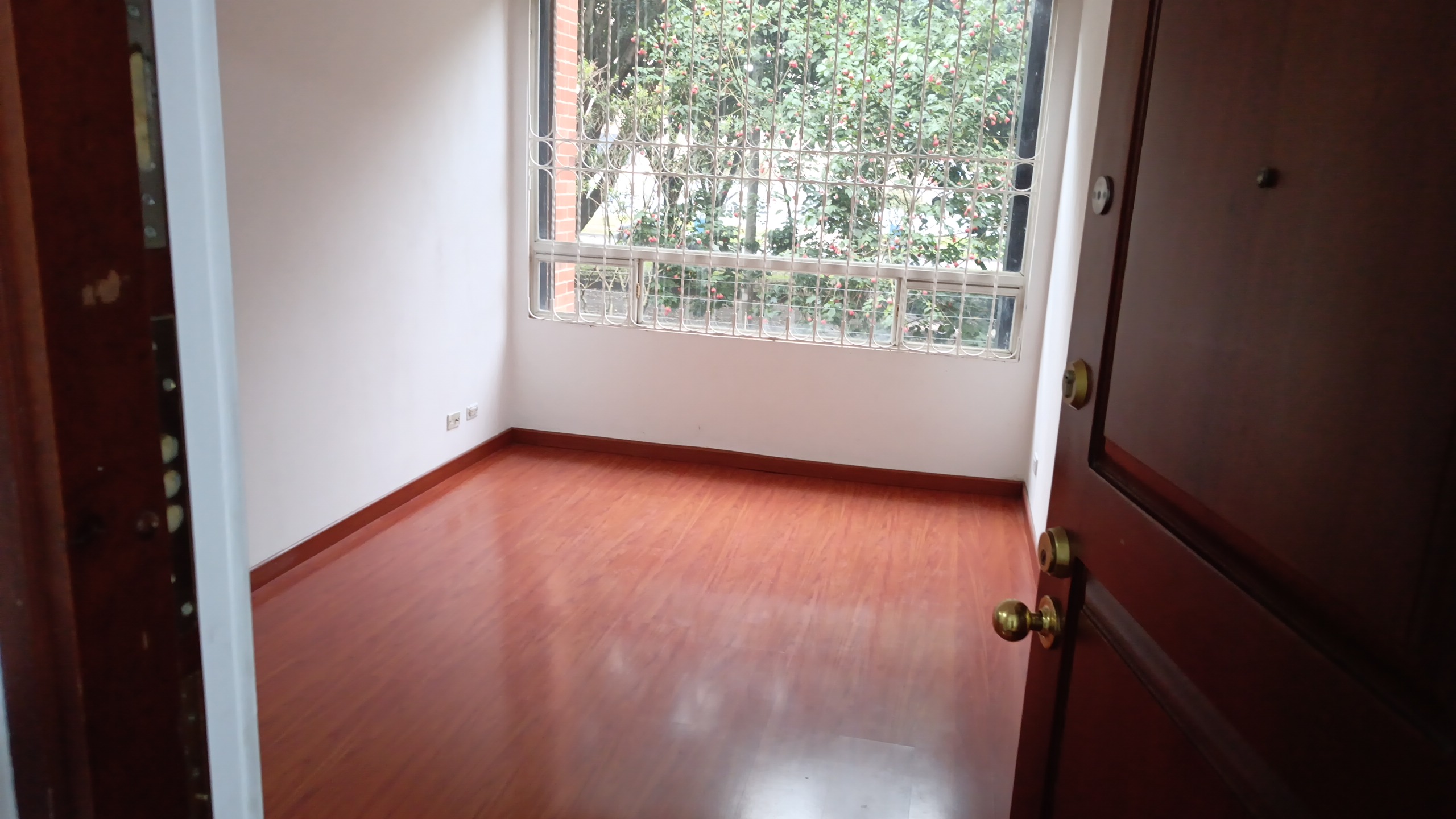 Apartamento en venta en Mazuren, Bogotá · foto 10 de 16