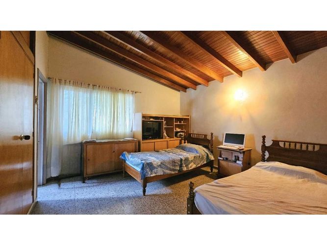Casa de 6 alcobas en venta en El Nogal- Los Almendros, Medellín, 225 m² · foto 14 de 20