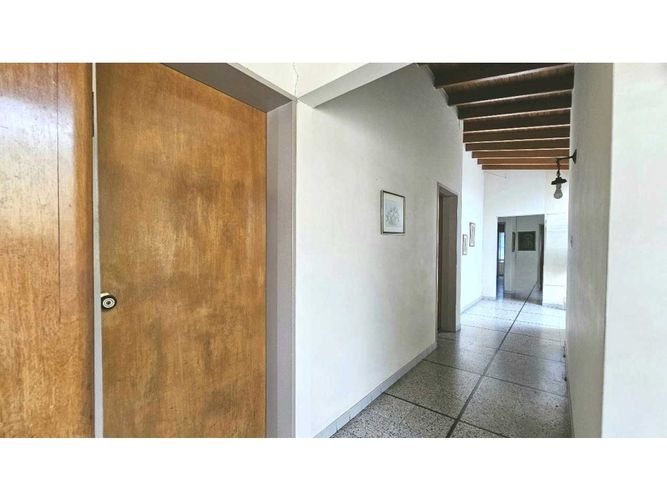 Casa de 6 alcobas en venta en El Nogal- Los Almendros, Medellín, 225 m² · foto 19 de 20