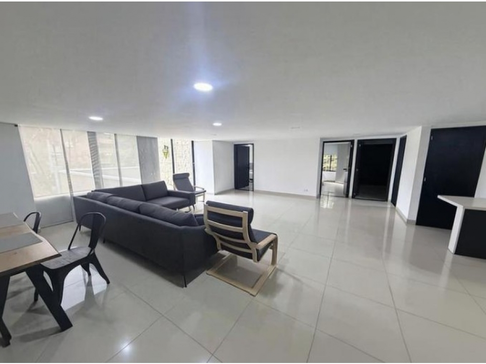 Apartamento en venta en Los Balsos, Medellín 2