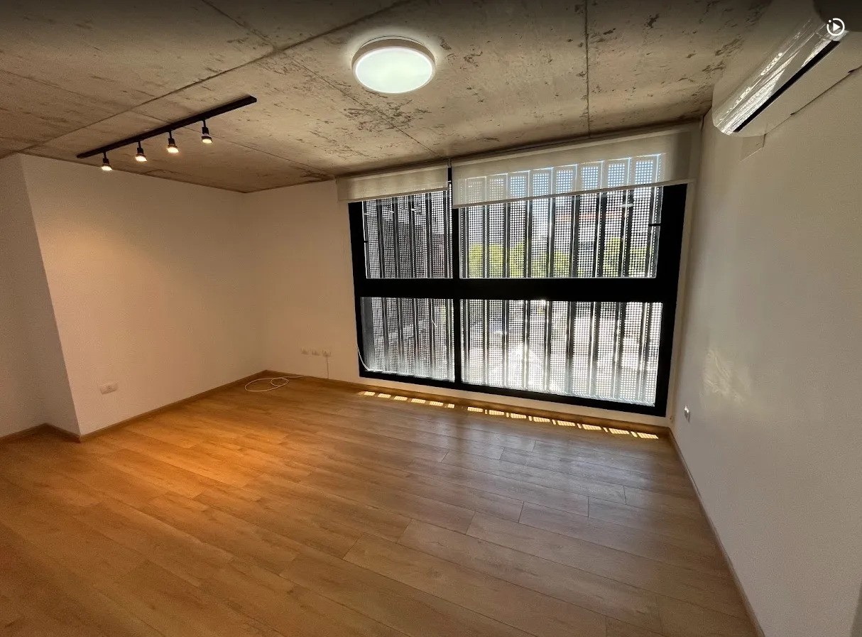 ALQUILER | Apartamento 2 dormitorios con cochera en el centro de Montevideo · Foto 5