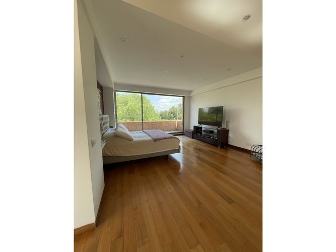 Casa de 5 alcobas en venta en San Simón, Bogotá, 450 m² · foto 23 de 24