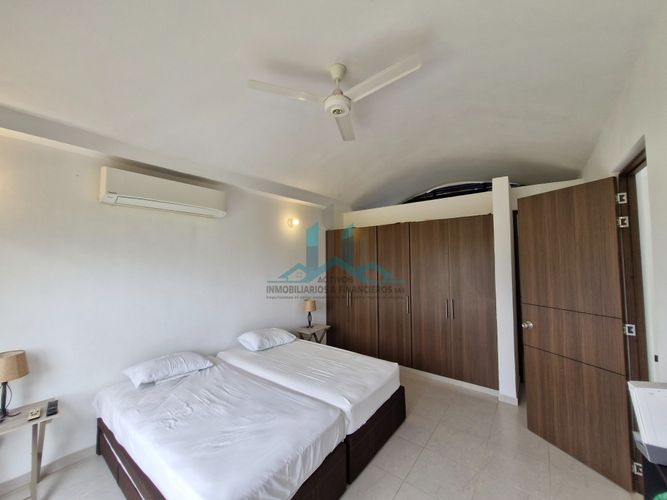 Casa de 4 alcobas en venta en Ricaurte, 440 m² · foto 11 de 23