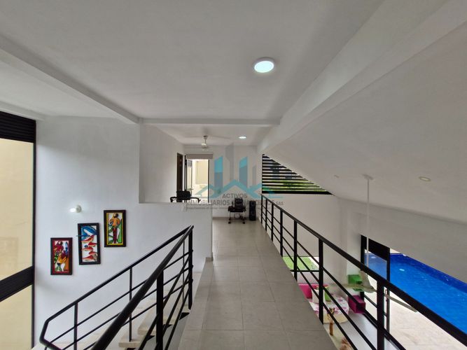 Casa de 4 alcobas en venta en Ricaurte, 440 m² · foto 7 de 23