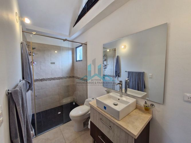 Casa de 4 alcobas en venta en Ricaurte, 440 m² · foto 12 de 23