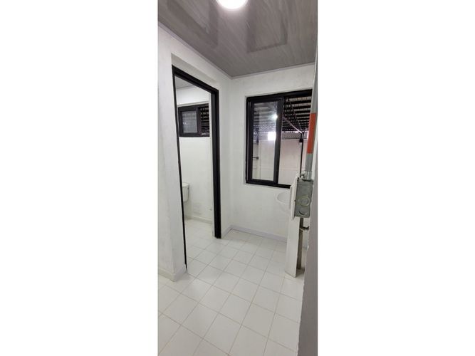 Bodega en arriendo en Armenia, Armenia, 902 m² · foto 5 de 11