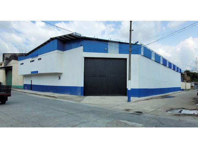 Bodega en arriendo en Armenia, Armenia, 902 m² · foto 10 de 11