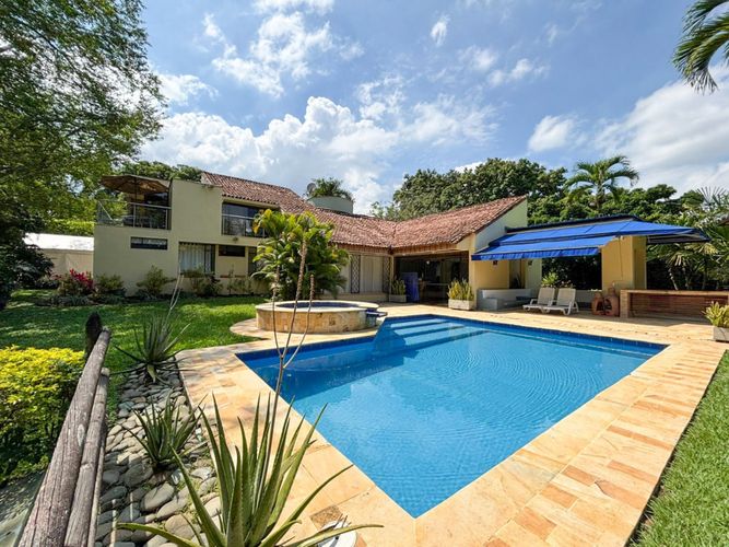 Casa de 4 alcobas en venta en Pance, Cali, 450 m² · foto 1 de 24