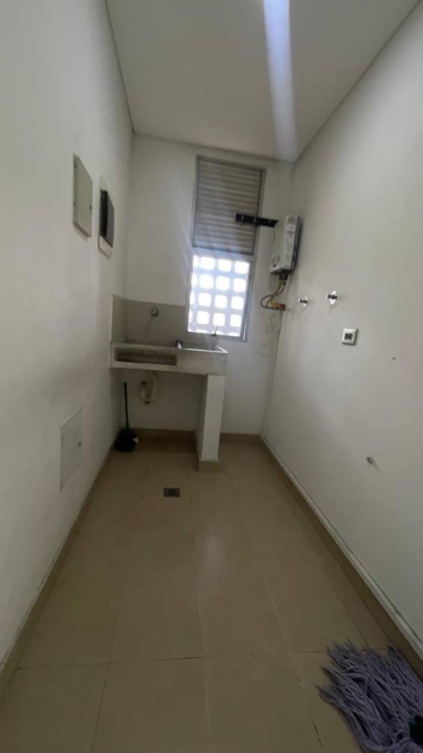 Apartamento en arriendo en Laureles, Medellín · foto 11 de 24