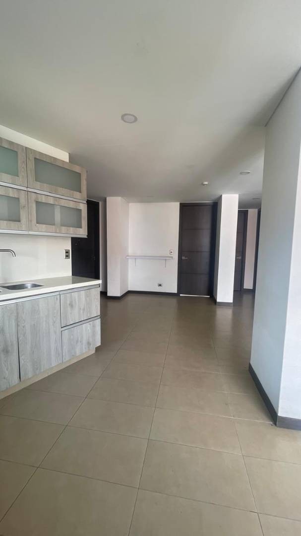 Apartamento en arriendo en Laureles, Medellín · foto 13 de 24