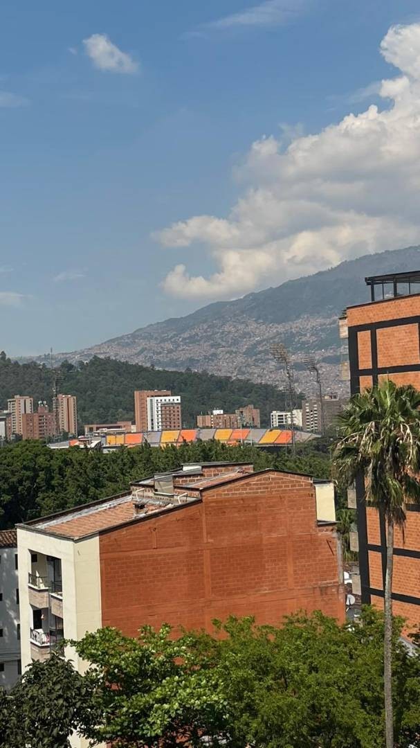 Apartamento en arriendo en Laureles, Medellín · foto 15 de 24
