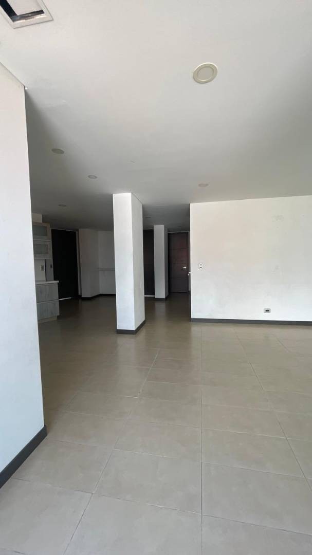 Apartamento en arriendo en Laureles, Medellín · foto 16 de 24