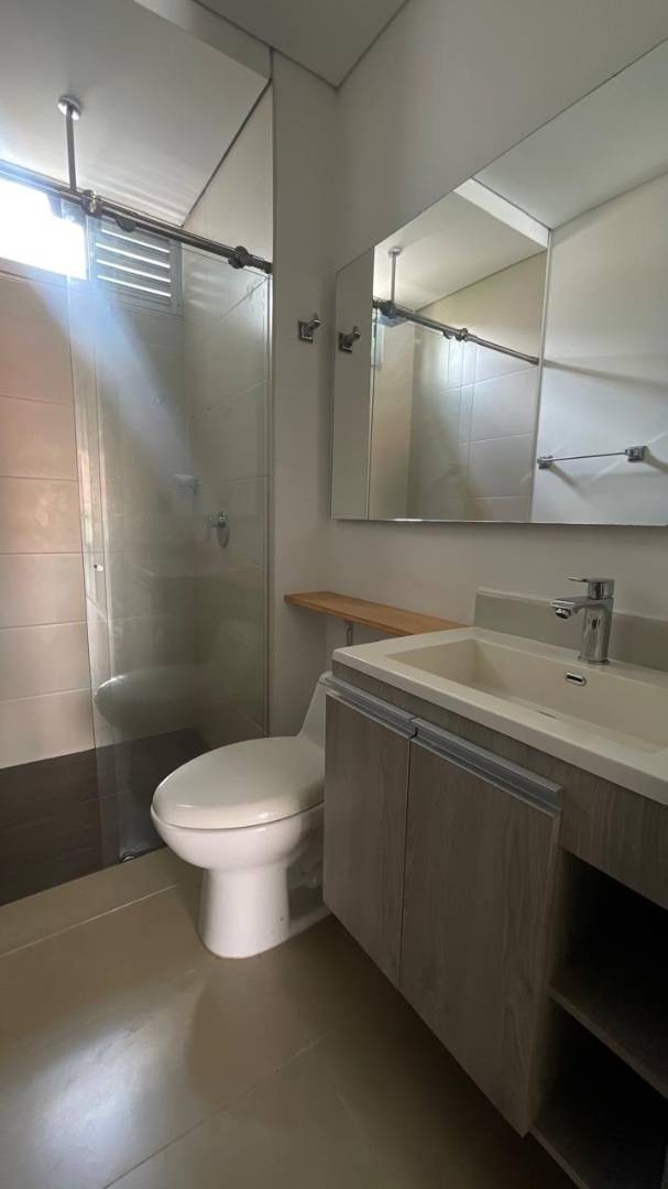 Apartamento en arriendo en Laureles, Medellín · foto 23 de 24