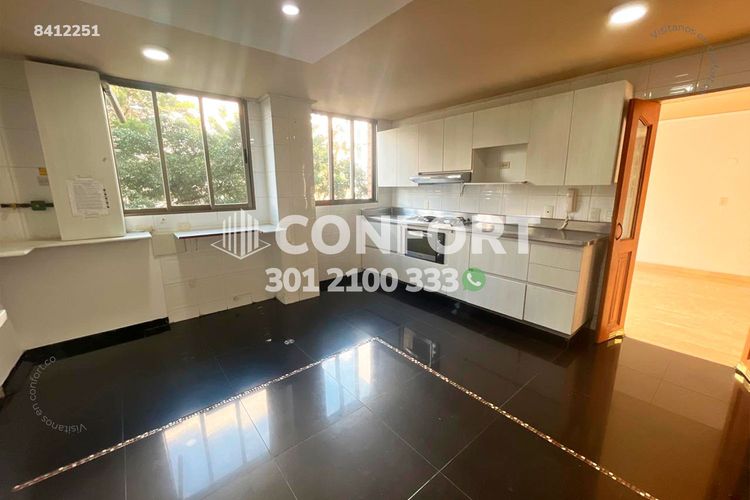 Apartamento de 2 alcobas en arriendo en Patio Bonito, Medellín, 142 m² · foto 8 de 24
