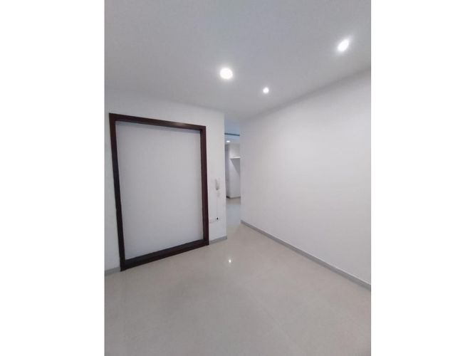 Apartamento de 2 alcobas en venta en Centenario, Cali, 57 m² · foto 8 de 10